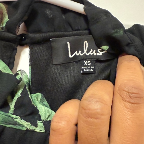 Lulu’s Women's Talking Sweet Romper Black Pink Floral Print Long Sleeve Sz XS - Picture 6 of 7